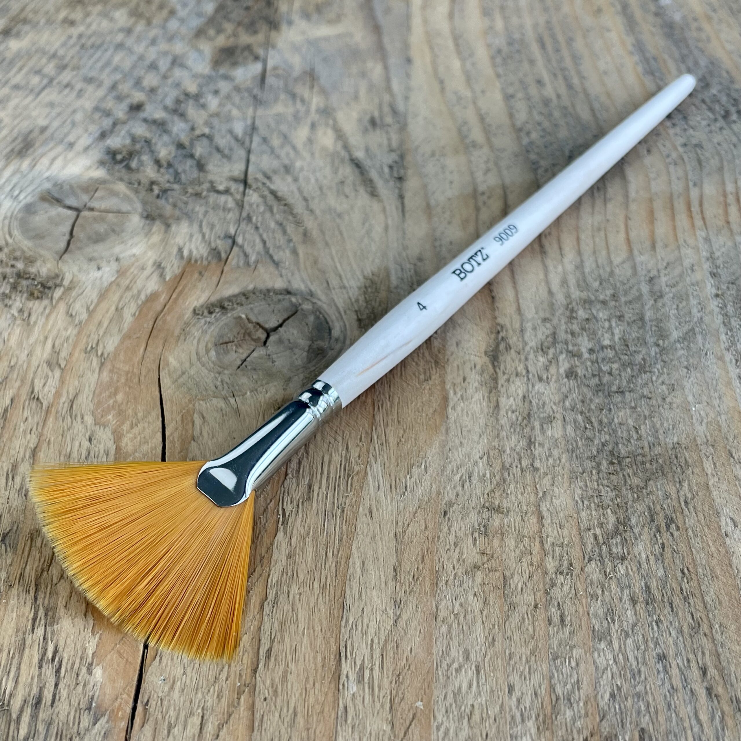 Pincel Abanico nº4 – BOTZ 9009